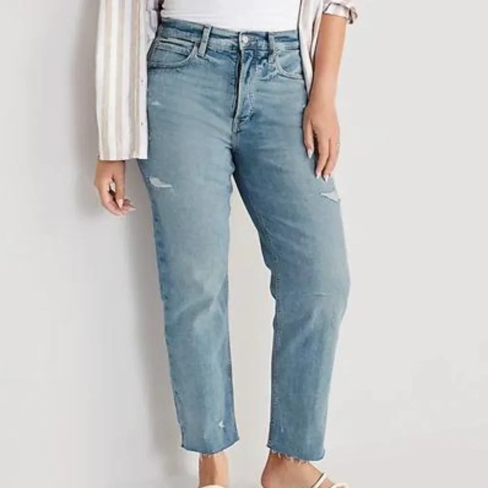 Old Navy Extra High-Waisted Button-Fly Ripped Cut-Off Straight Ankle Jeans New - Picture 1 of 9